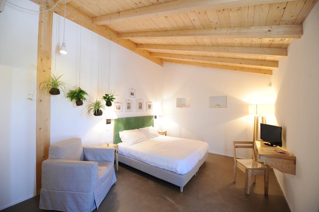 Bed and Breakfast Montegusto Castel Del Monte  Pokoj fotografie